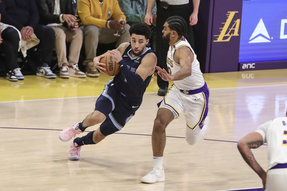 在控制比赛 在控制比赛