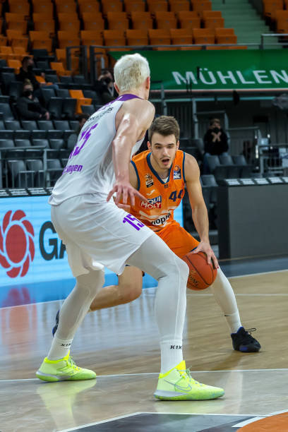 等自然出现 等自然出现